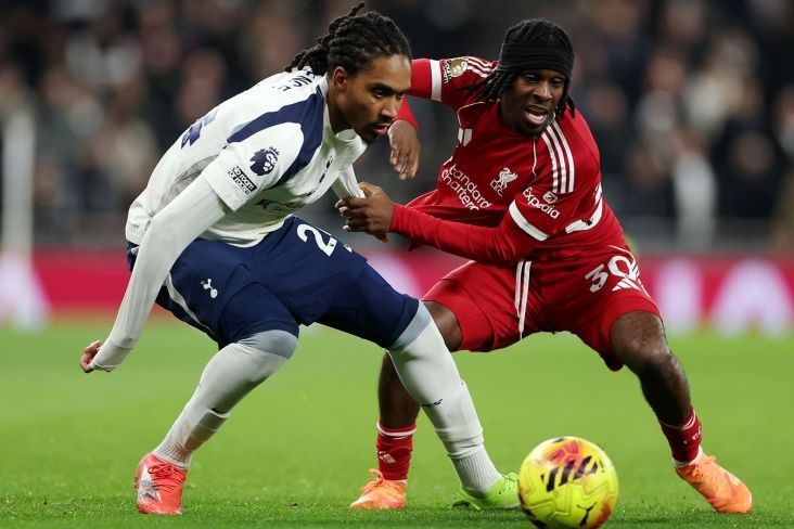 “Liverpul” səfərdə “Tottenhem”i məğlub etdi