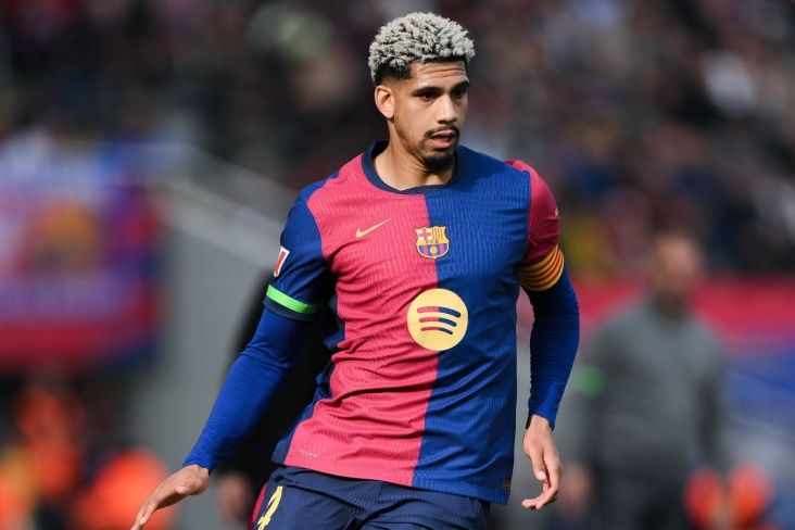 “Barselona” Ronald Arauxonun qayıdışını gözləyir