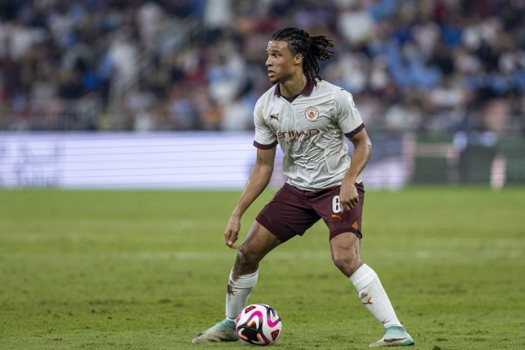 "Barselona"ya "Mançester Siti" və "Çelsi"dən oyunçular təklif olunub