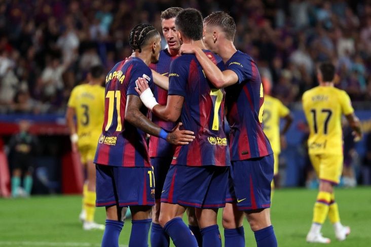 "Barselona" heyətini mərkəz müdafiəçisi ilə gücləndirmək istəyir