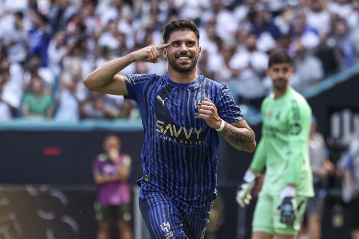 “Əl-Hilal”dan “Real”a