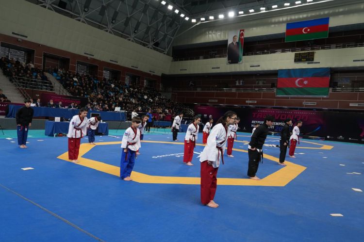 Taekvondo üzrə Azərbaycan çempionatının açılış mərasimi keçirilib