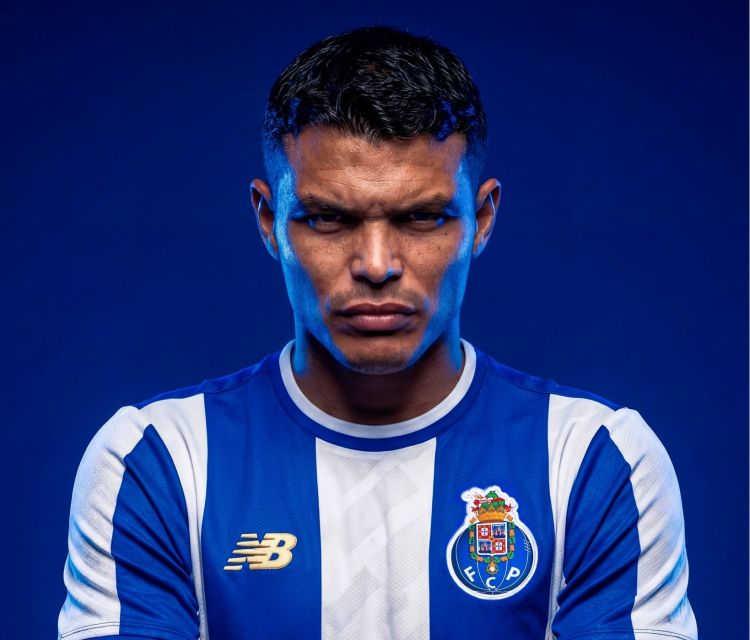 "Milan" müdafiəsi Silva kimi oyunçuya ehtiyac duyur”