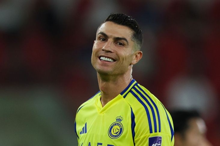 Kriştiano Ronaldo Yaxın Şərqin ən yaxşı futbolçusu seçildi