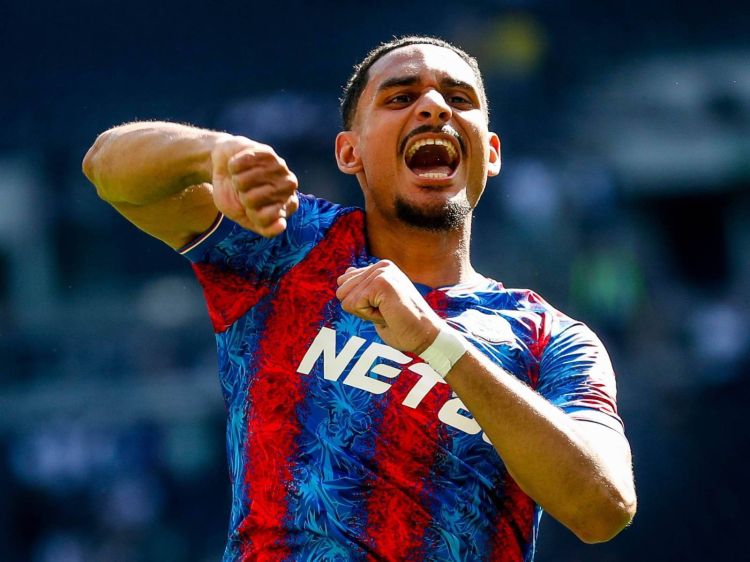 "Liverpul" "Kristal Pelas"ın müdafiəçisini hədəfə alıb