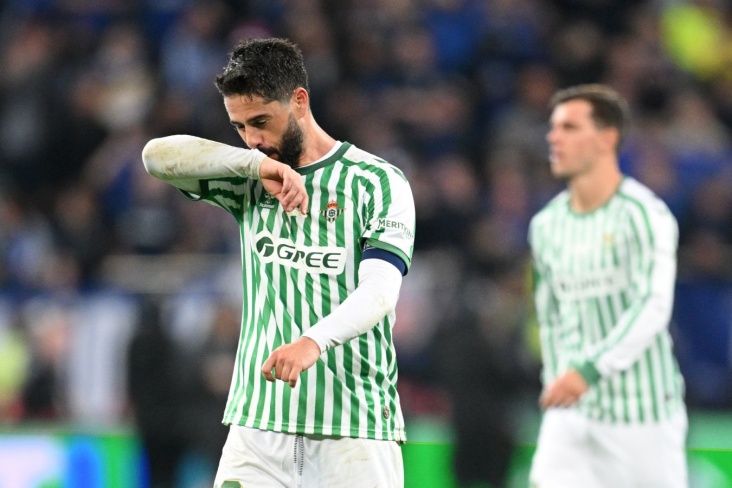 “Betis”in kapitanı bir ay yaşıl meydanlardan kənarda qalacaq