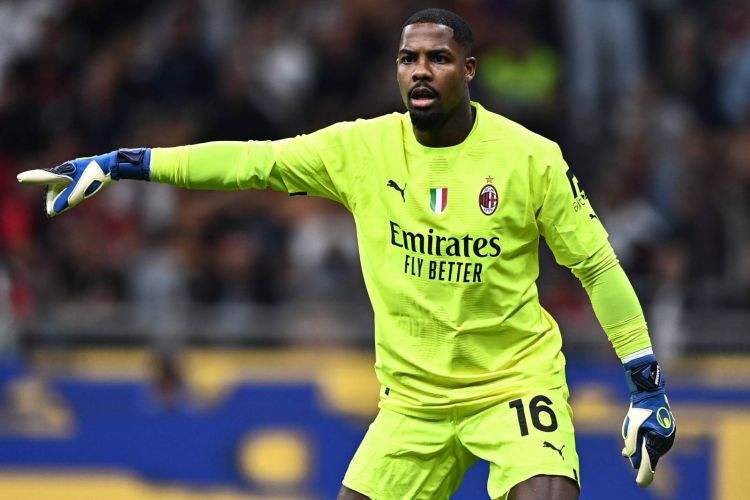 “Milan” Menyan ilə yeni müqaviləyə çox yaxındır