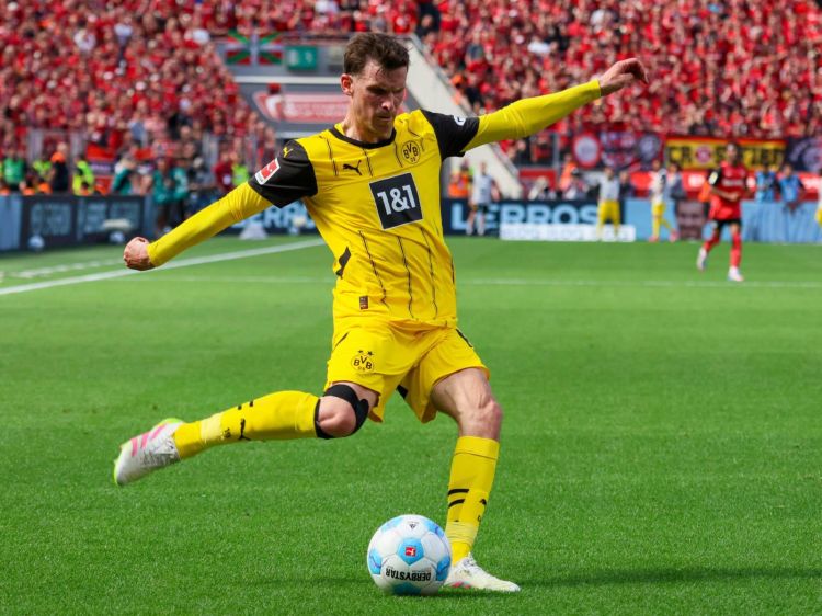 “Borussiya”nı Premyer Liqa klubuna dəyişir