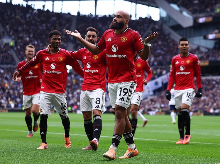 "Mançester Yunayted" fransız müdafiəçi ilə maraqlanır