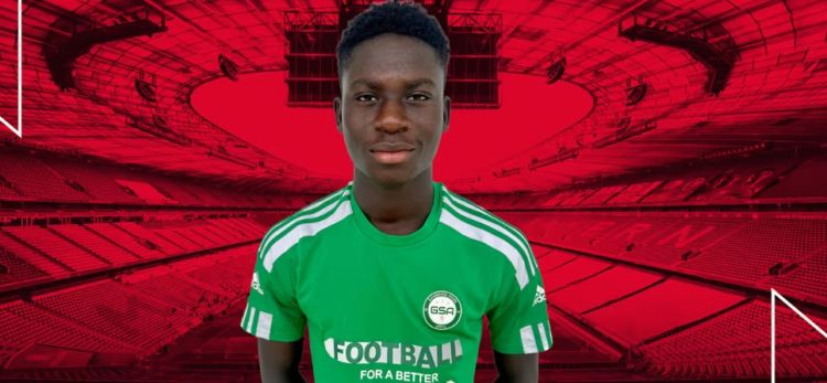 "Bavariya" 18 yaşlı hücumçu transfer etdi