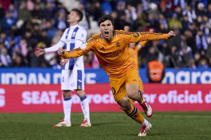 "Mbappe dünyanın ən yaxşı futbolçusudur"