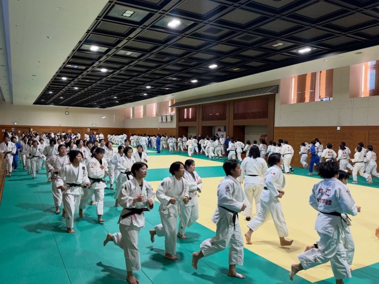 Azərbaycanın gənc cüdoçuları təlim-məşq toplanışı üçün Yaponiyaya yollanıblar