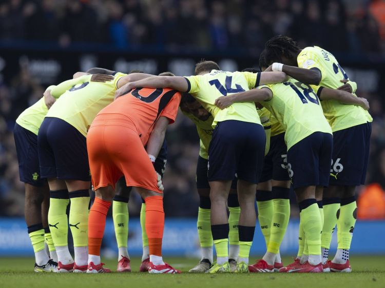 İrlandiyalı qapıçı “Sauthempton”u tərk edib