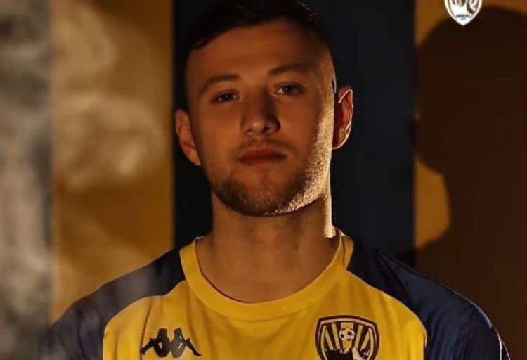 "Kəpəz" heyətinə gürcü futbolçu cəlb edib