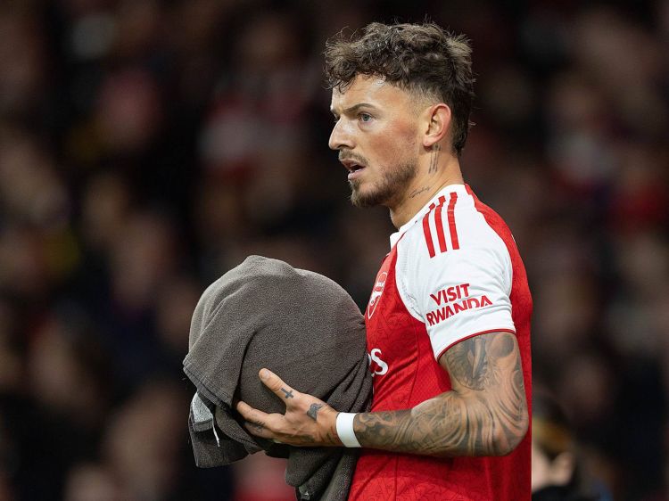 "Arsenal"ın müdafiəçisi komandadan getmək istəyir