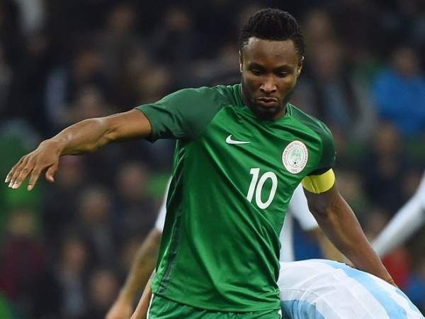 “Çelsi”nin bəzi futbolçuları klubdan ayrılmaq barədə düşünə bilər"