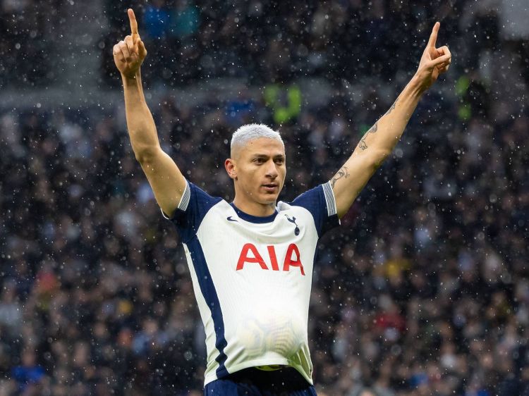 7 həftə yaşıl meydanlardan kənarda qalacaq