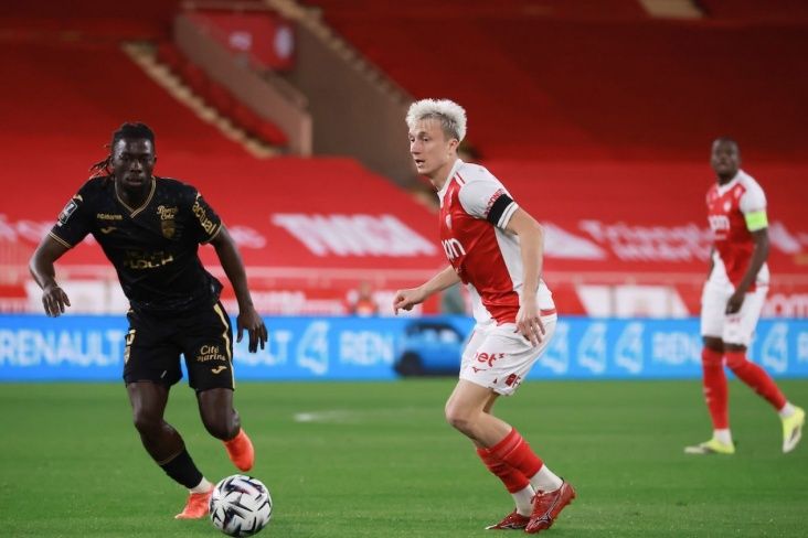 “Monako” evdə “Loryan”a uduzdu