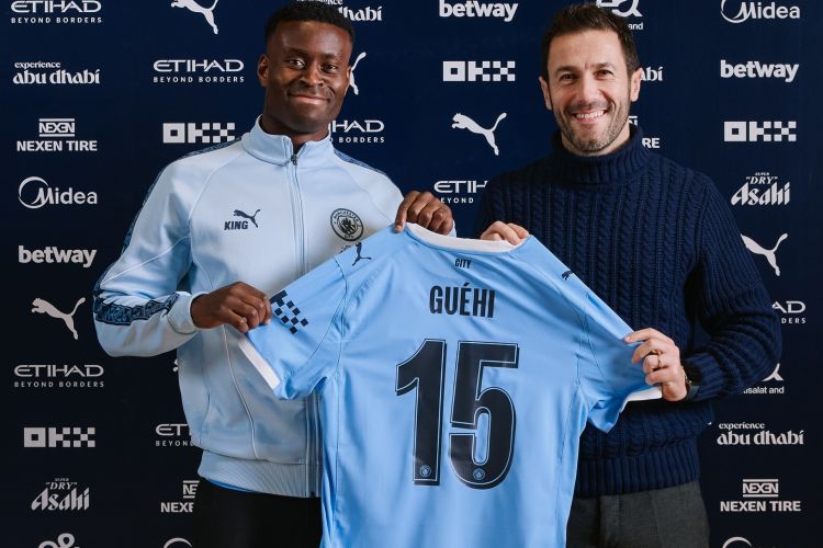 Mark Qehi “Mançester Siti” ilə müqavilə imzaladı