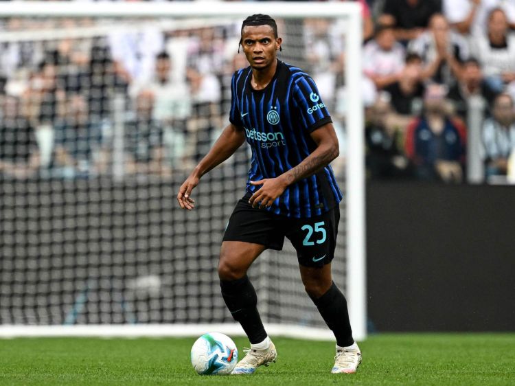 “İnter” Akanjini 15 milyon qarşılığında almağa hazırdır