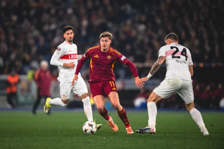 “Roma” evdə “Ştutqart”ı məğlub etdi, “Selta” "Lill"ə qalib gəldi