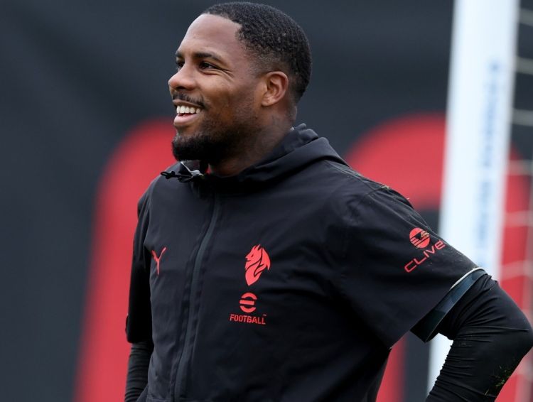 Menyan “Milan”la 2031-ci ilə qədər yeni müqavilə bağlayacaq