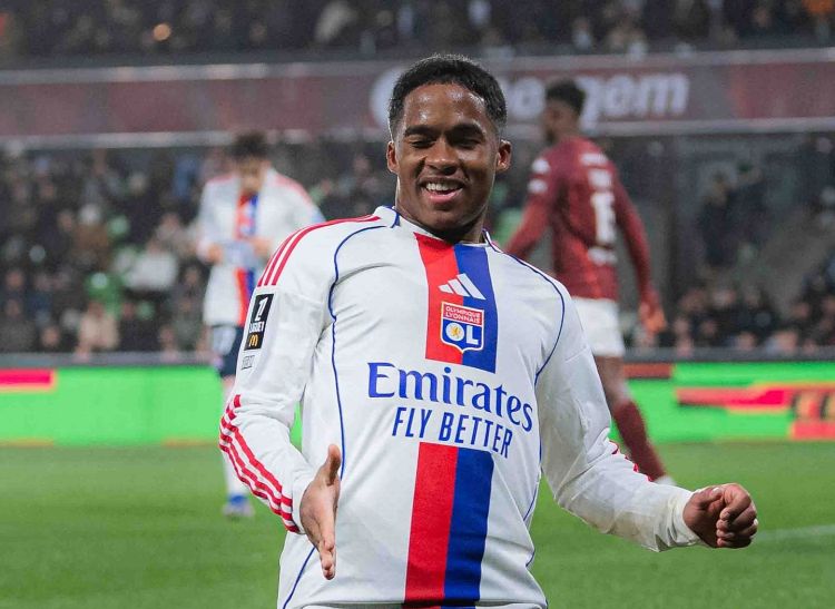 “Lion” Endrikin icarə müddətini uzatmaq istəyir