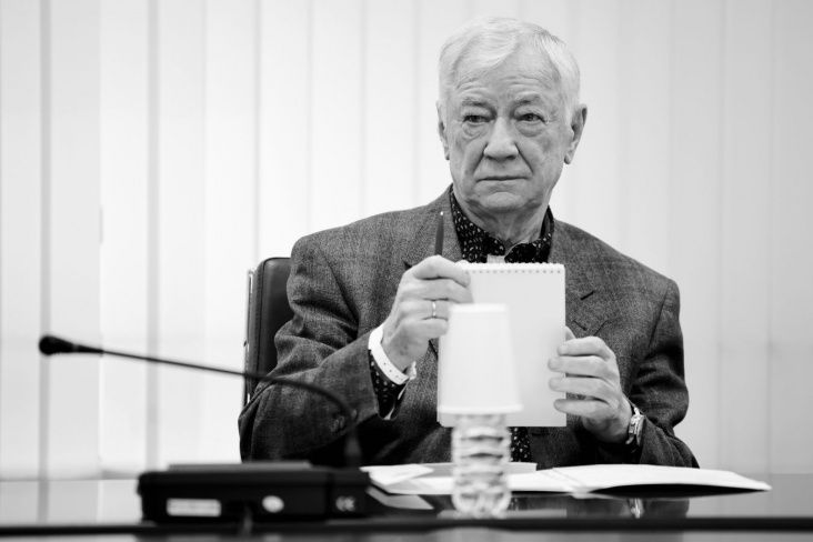 Millinin sabiq baş məşqçisi vəfat etdi