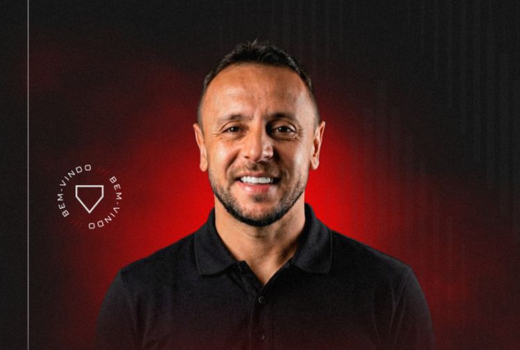 Rafinya “San-Paulu”ya qayıtdı 