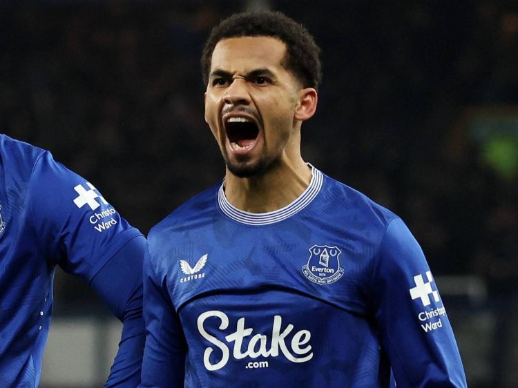 “Everton”un hücumçusu “Mançester Yunayted”ə keçə bilər