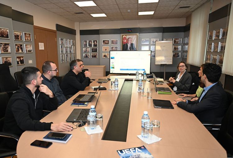 AFFA və UEFA kütləvi futbolun davamlı inkişafı üçün birgə fəaliyyət imkanlarını müzakirə edib