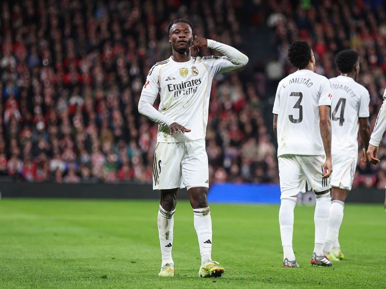 "Liverpul" və "Arsenal" "Real Madrid"in oyunçusu uğrunda mübarizə aparırlar