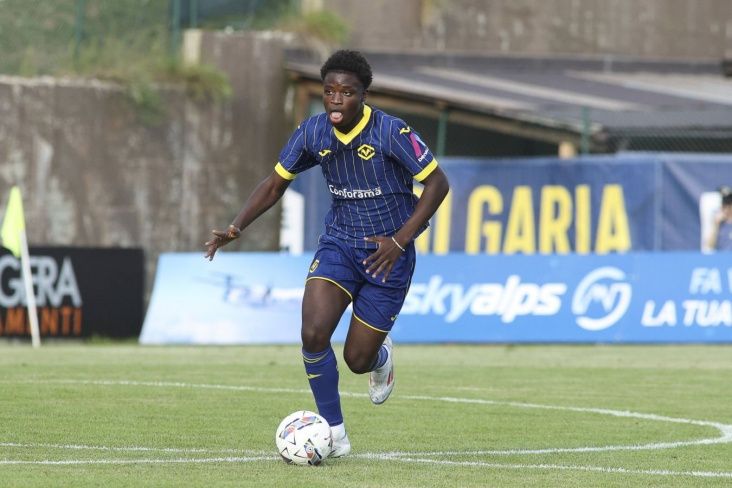 “Milan” Sissenin transferi ilə bağlı “Verona” ilə razılığa gəldi