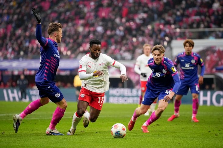 “Leyptsiq” evdə “Maynts”a uduzdu