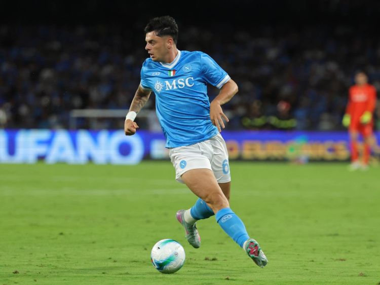 “Napoli” hücumçusunu göndərdi