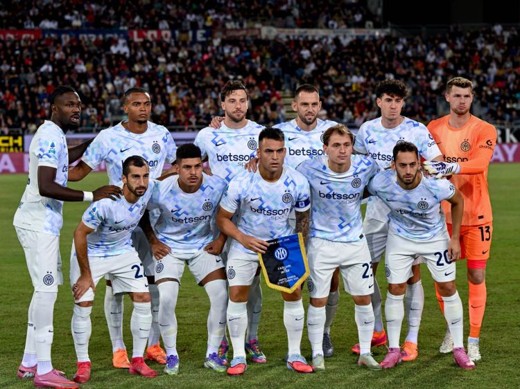 “İnter” azarkeşlərinə üç səfər oyunu üçün bilet satışı qadağan edildi