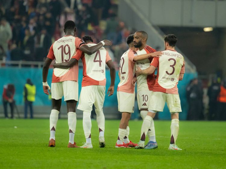 PSJ-nin müdafiəçisi “Lion”da