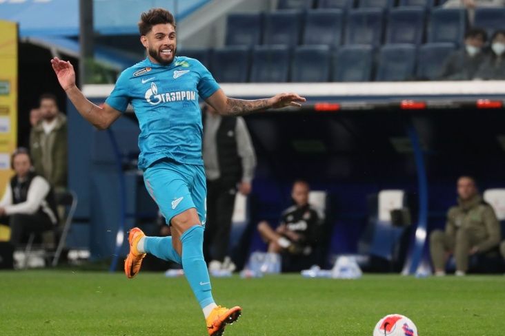 “Fənərbağça” “Korintians”ın hücumçusu ilə maraqlanır