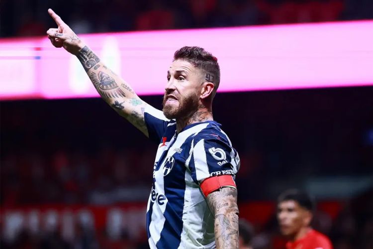 Serxio Ramos yeni klub axtarışındadır