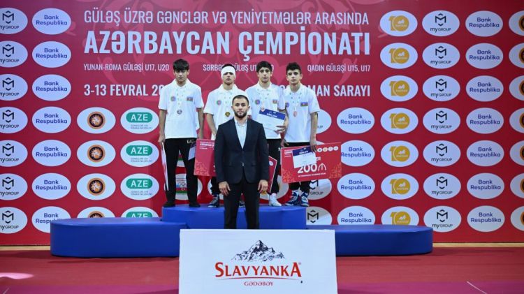 Güləş üzrə U-17 Azərbaycan çempionatında ilk qaliblər bəlli olub