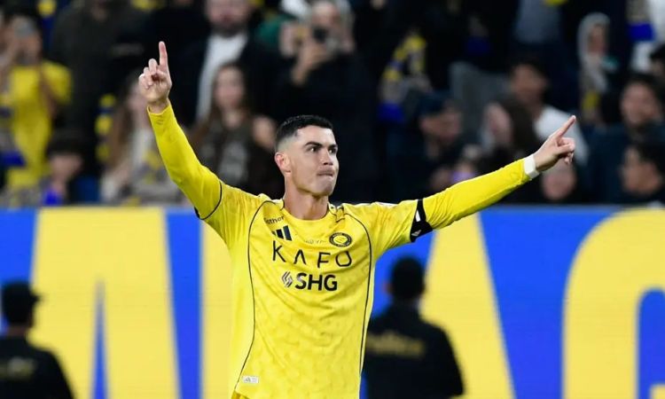 "Ronaldosuz müqavilə imzalamayacağam"