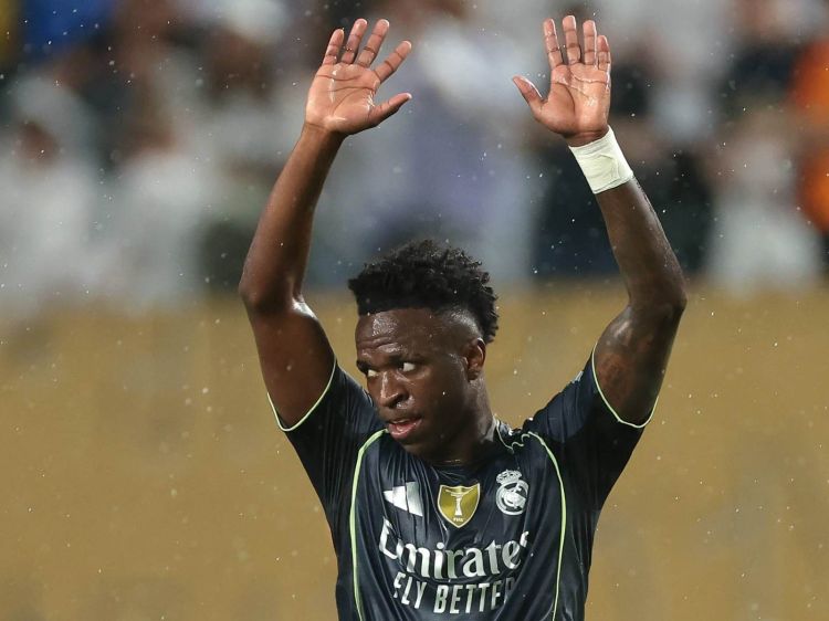 Lui Saha “Mançester Yunayted”ə Vinisiusla bağlı məsləhət verdi