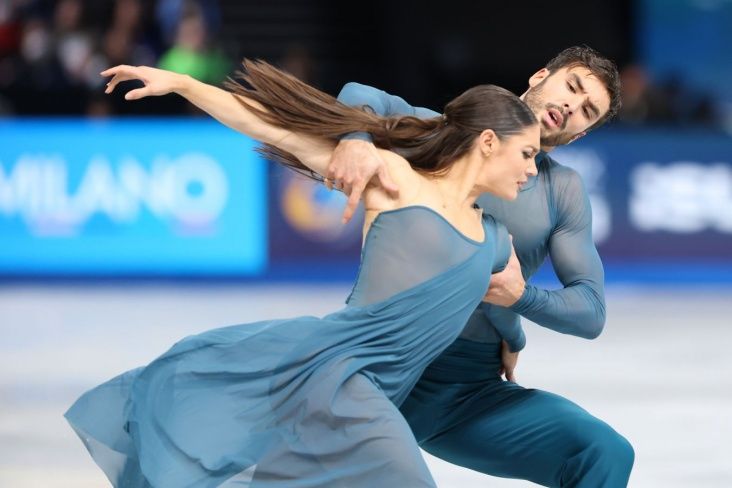 Fransalı xokkeyçilər buz üzərində rəqsdə Olimpiya çempionu oldu