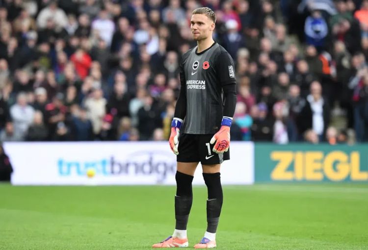 “Çelsi” və “Bavariya” niderlandlı qapıçı üçün yarışır