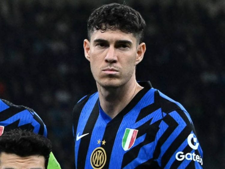 "Təmas hiss etdim, amma reaksiyam açıq-aydın şişirdilmiş görünür"