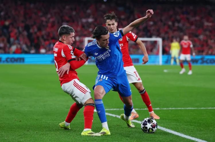 “Real” və PSJ səfərdə qalib gəldi