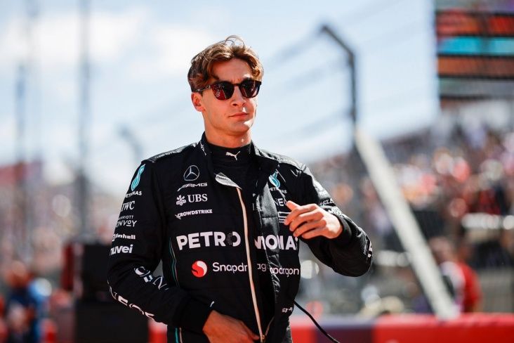 "Formula-1"in ikinci mövsümöncəsi testlərinin birinci günü tamamlandı