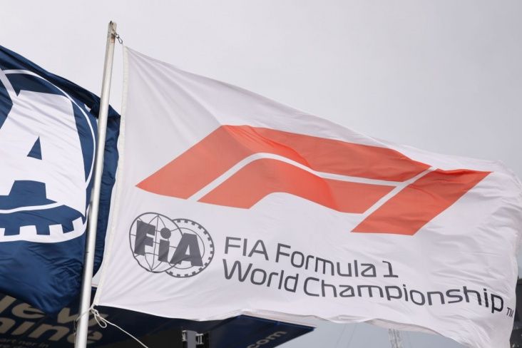 FIA yeni start qaydalarını test edir