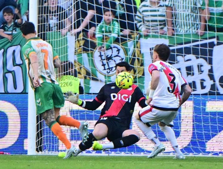 "Betis" evdə "Rayo Valyekano" ilə bacarmadı