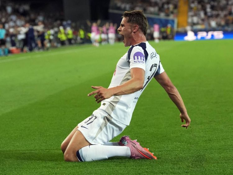 Van de Ven “Tottenhem”dən ayrılır? 